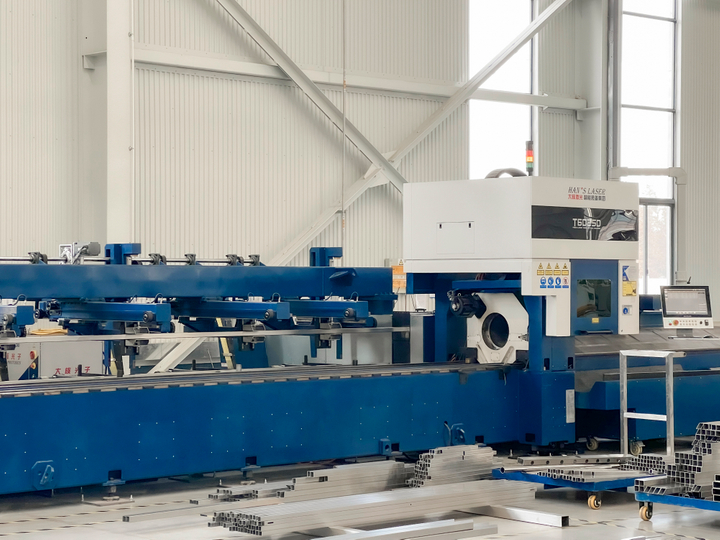 Découpe de tubes au laser